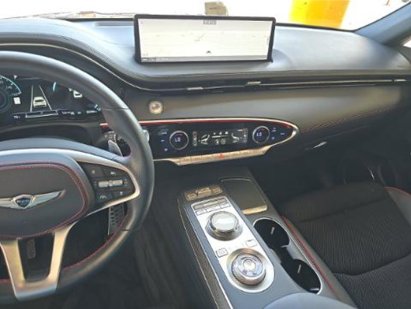 Used 2023 Genesis GV70 2.5T w/ Sport Prestige Package AWD/4WD image 5