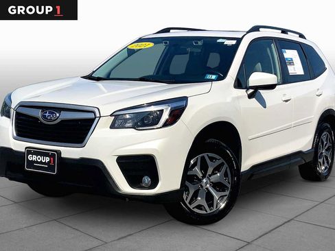 Used 2021 Subaru Forester Premium AWD/4WD image 1