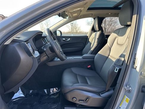 Certified 2025 Volvo XC60 B5 Plus image 18