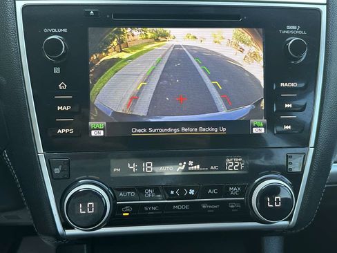Used 2018 Subaru Outback 2.5i Limited AWD/4WD image 38