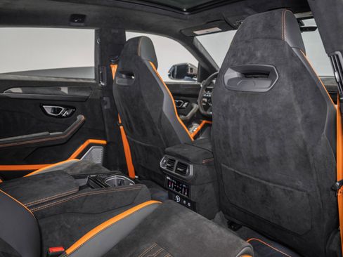 Used 2024 Lamborghini Urus Performante image 25