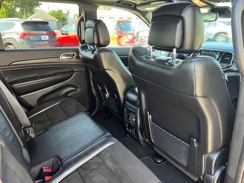 Used 2021 Jeep Grand Cherokee Laredo X AWD/4WD image 19