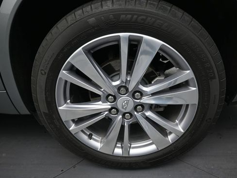 Used 2024 Cadillac XT6 Premium Luxury FWD image 10