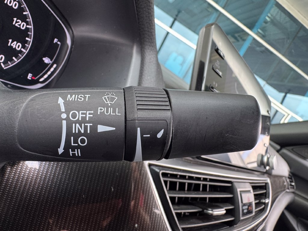 Used 2022 Honda Accord Sport image 11