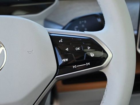 New 2025 Volkswagen ID. Buzz 1st Edition image 11