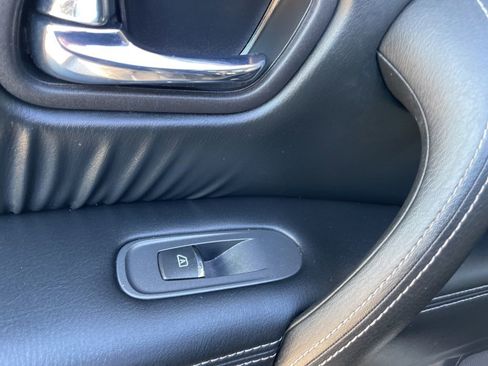 Used 2020 Nissan Armada Platinum w/ Captain's Chairs Package image 51