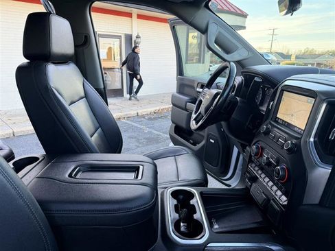 Used 2021 Chevrolet Silverado 2500 LTZ w/ LTZ Premium Package AWD/4WD image 16