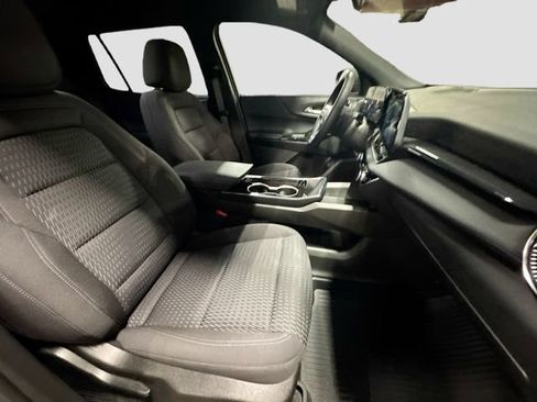 Used 2025 Chevrolet Equinox LT AWD/4WD image 28