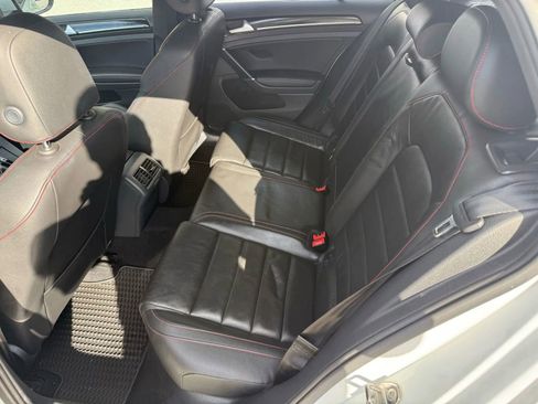 Used 2016 Volkswagen GTI SE w/ Lighting Package (SEL) FWD image 8
