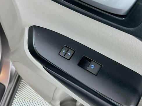 Used 2019 Toyota Highlander XLE image 29