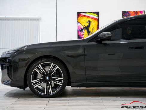Used 2023 BMW 760i xDrive w/ Executive Package AWD/4WD image 16