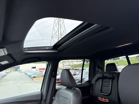 Certified 2025 Honda Ridgeline Black Edition image 28