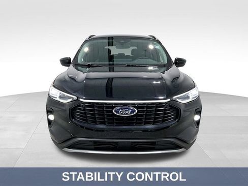 Used 2024 Ford Escape Platinum AWD/4WD image 3