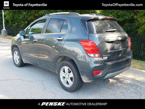 Used 2018 Chevrolet Trax LT w/ LT Convenience Package AWD/4WD image 8