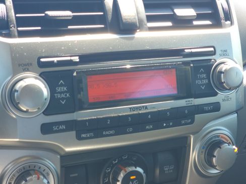 Used 2013 Toyota 4Runner SR5 image 21