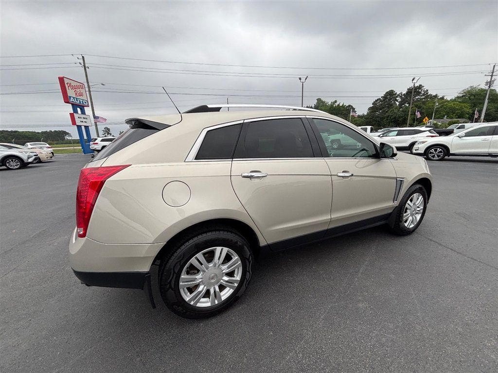 Used 2015 Cadillac SRX Luxury w/ Driver Awareness Package FWD image 8