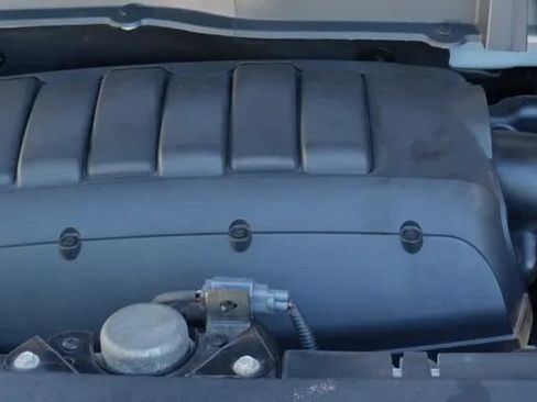 Used 2017 Buick Enclave Leather w/ Enclave Sport Touring Edition FWD image 13