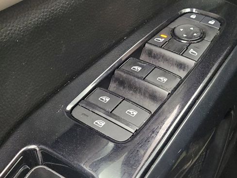 Used 2022 Nissan Pathfinder SV w/ Cargo Package FWD image 27
