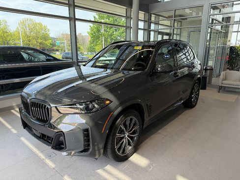 New 2026 BMW X5 xDrive50e AWD/4WD image 3