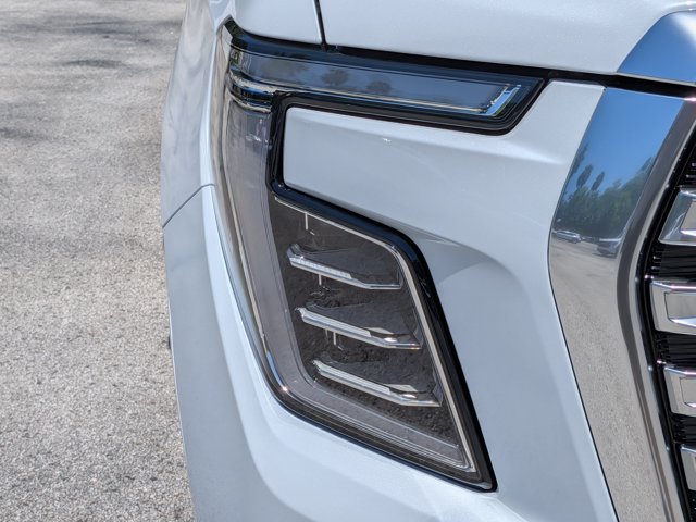 New 2026 GMC Yukon Denali w/ Denali Reserve Package AWD/4WD image 10
