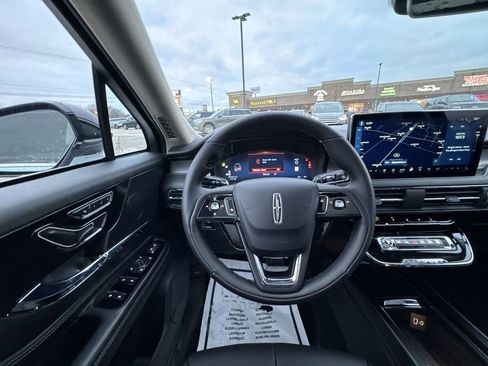 New 2026 Lincoln Corsair Premiere image 14