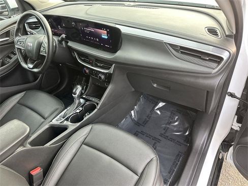 Used 2024 Buick Encore GX Sport Touring image 26
