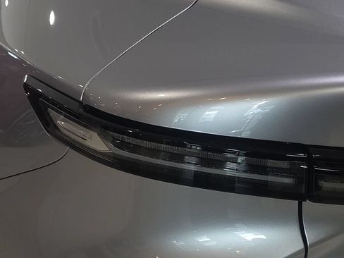 New 2026 Lexus ES 350e FWD image 11
