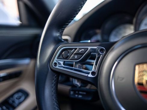 Used 2018 Porsche 911 Targa 4S image 26