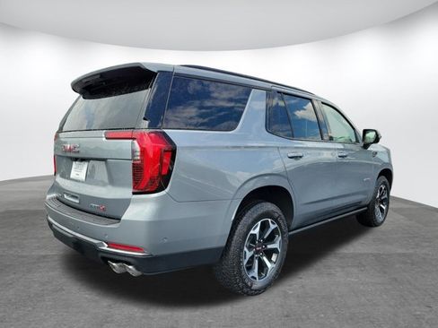 Used 2026 GMC Yukon AT4 w/ AT4 Premium Package AWD/4WD image 5