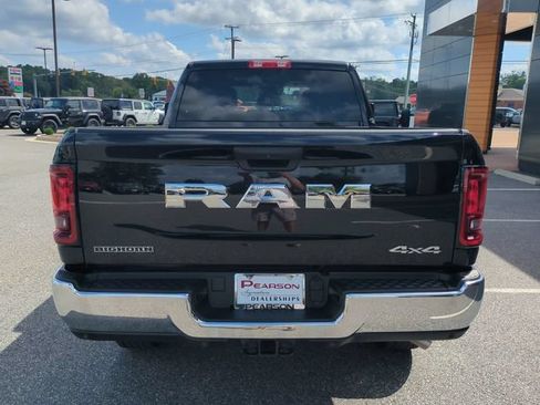 Used 2026 RAM 2500 Big Horn AWD/4WD image 5