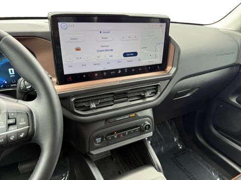 Used 2025 Ford Bronco Sport Outer Banks w/ Outer Banks Tech Package+ image 12