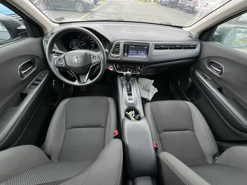 Used 2022 Honda HR-V EX image 2