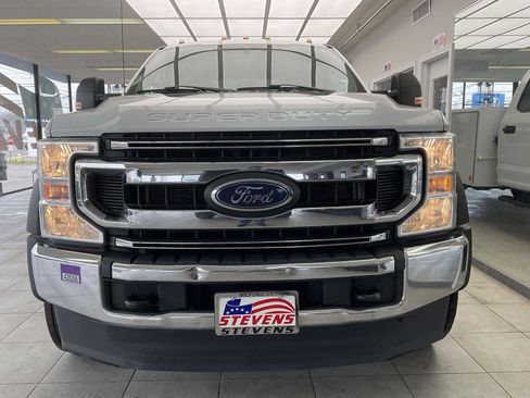 Used 2021 Ford F550 2WD Crew Cab Super Duty w/ XLT Value Package image 2