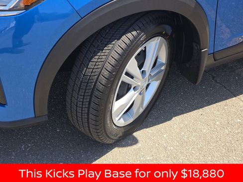 Used 2025 Nissan Kicks Play S FWD image 38