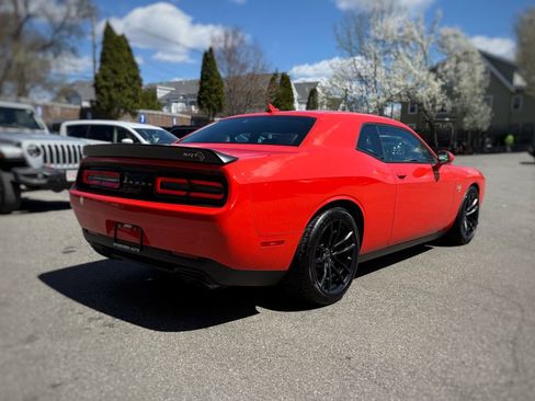 Used 2023 Dodge Challenger SRT Hellcat w/ Driver Convenience Group RWD image 8