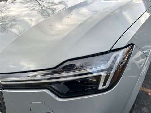 New 2026 Volvo XC90 B6 Ultra w/ Protection Package image 7