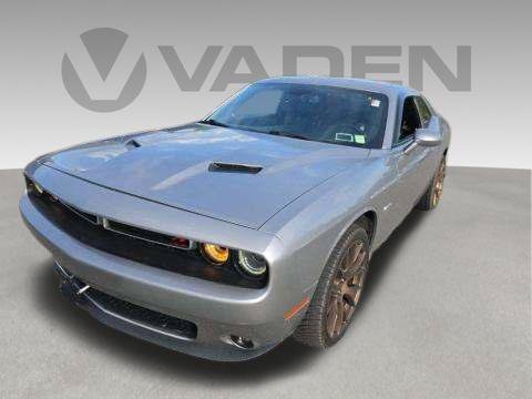 Used 2018 Dodge Challenger R/T Plus RWD image 1
