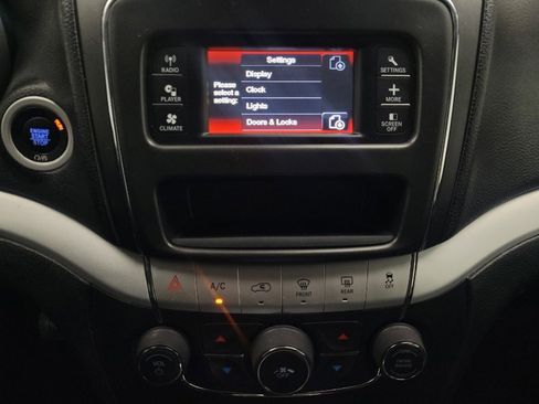 Used 2018 Dodge Journey SXT w/ Blacktop Package FWD image 25
