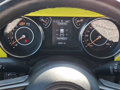 Used 2023 Jeep Wrangler Sport S image 19