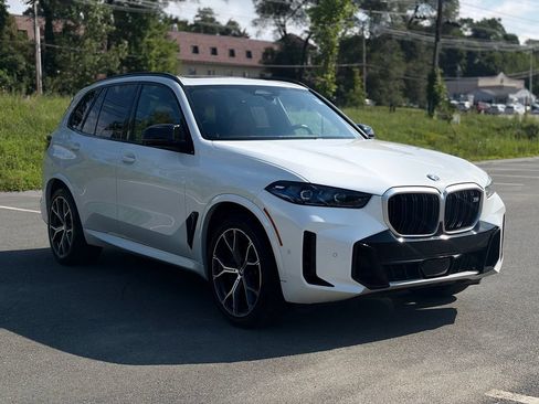 Used 2026 BMW X5 M60i AWD/4WD image 7