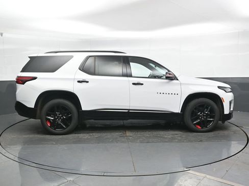 Used 2023 Chevrolet Traverse Premier w/ Redline Edition AWD/4WD image 5