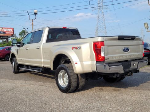 Used 2018 Ford F350 Lariat w/ Lariat Ultimate Package AWD/4WD image 24