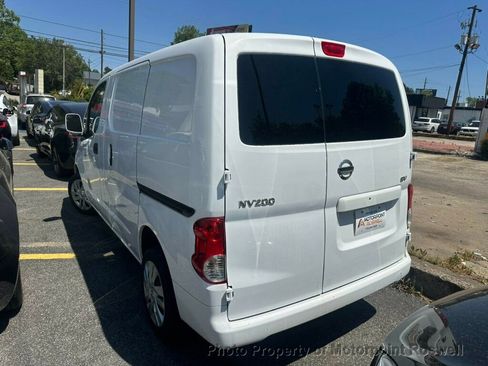Used 2015 Nissan NV200 SV w/ Back Door Glass Package FWD image 4