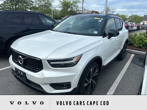 Used 2021 Volvo XC40 T5 R-Design w/ Climate Package AWD/4WD image 1