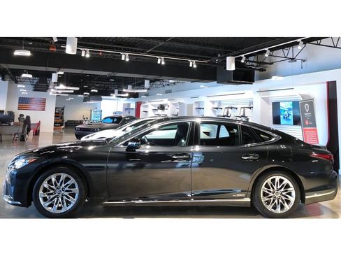 Used 2021 Lexus LS 500h image 8