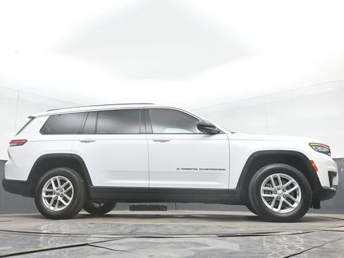 Used 2023 Jeep Grand Cherokee L Laredo RWD image 48