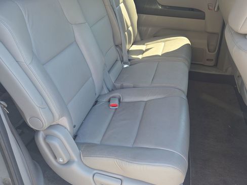 Used 2011 Honda Odyssey EX-L image 17
