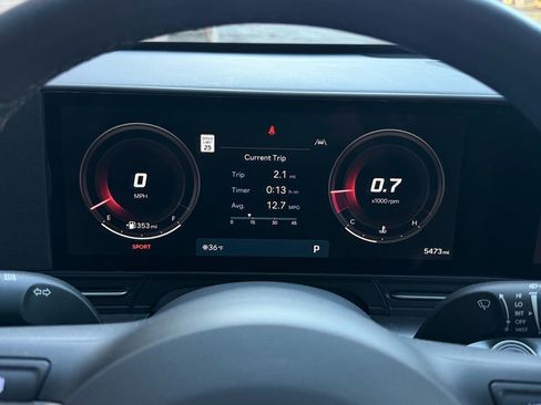 Used 2025 Hyundai Kona Limited image 29