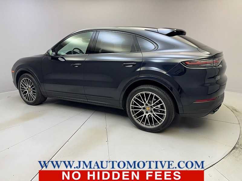 Used 2023 Porsche Cayenne Platinum Edition AWD/4WD image 3