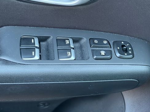 Used 2018 Kia Soul + image 8